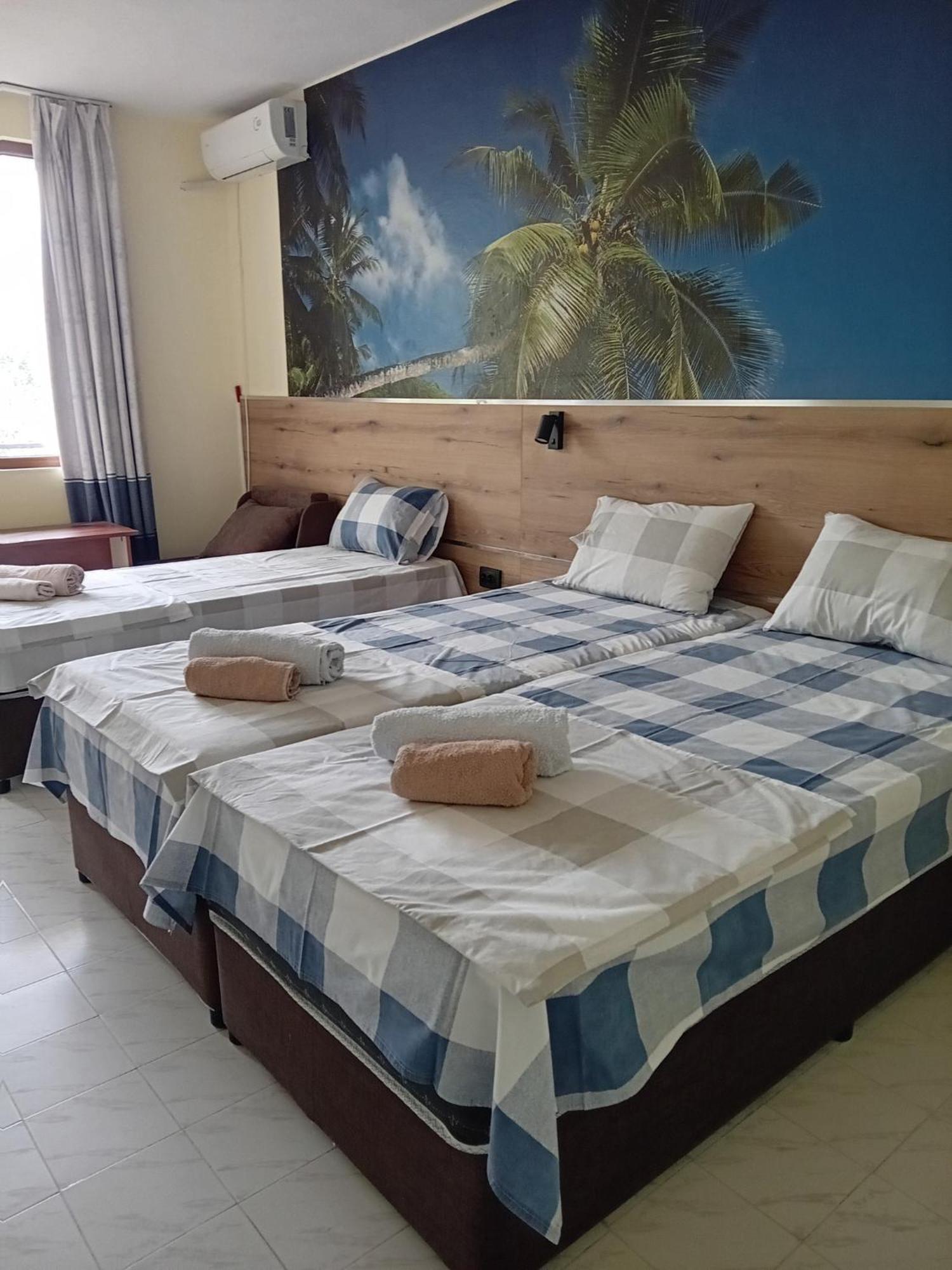 Guesthouse Oasis Kiten  Buitenkant foto